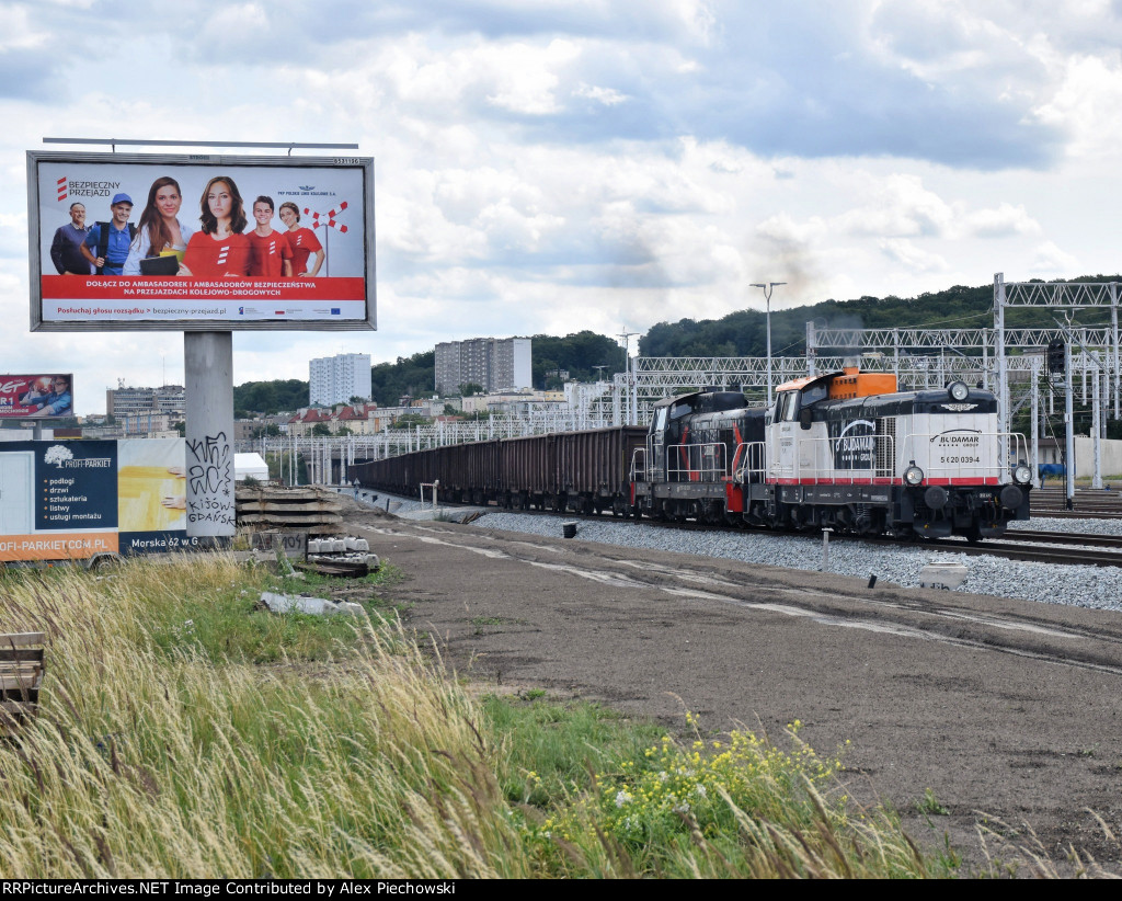 Outbound port train